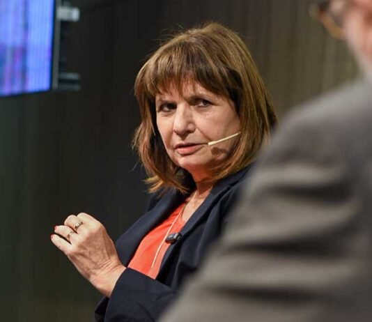 “La gente decide en las urnas y su voluntad se respeta”