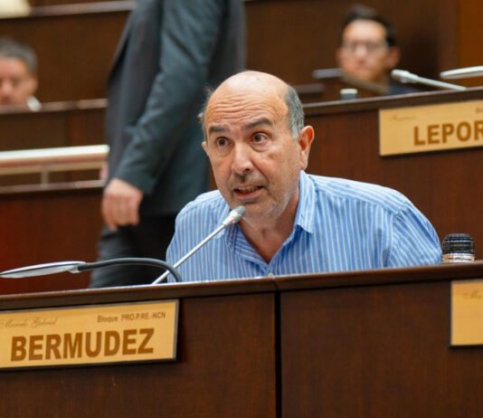 “Simplificar le baja costos al contribuyente”