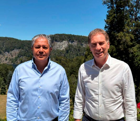 Con agenda de empleo, Figueroa recibió a Santilli