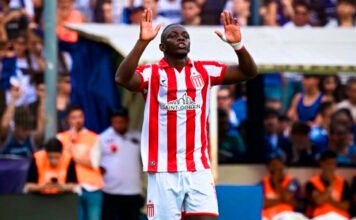 La jugada de Cetré pegó en el palo