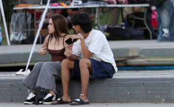 WhatsApp: 8 de cada 10 chicos se cuidan por celular