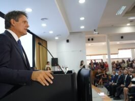 Uno por uno, los anuncios de Gaido