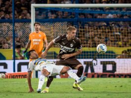 Boca mostró poco y se alejó de la punta