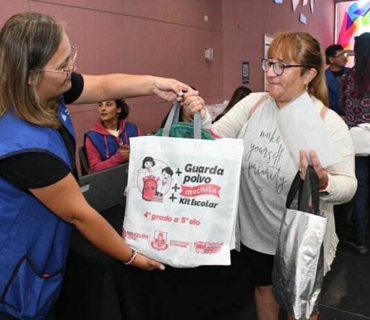 Masiva respuesta y furor por los kits escolares