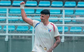 El paraguayo Bareiro coquetea con Boca