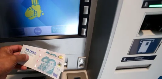 Los empleados públicos despiden en el mes, felices