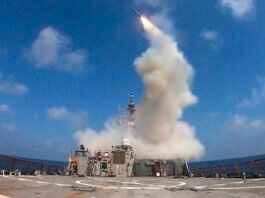 Estrecho de Ormuz: destruyeron naves que minaban la ruta petrolera