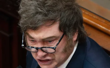Advierten que ya no tiene la reelección asegurada