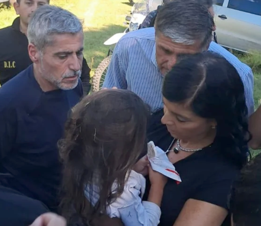 Llaryora felicitó a los equipos que encontraron a Esmeralda