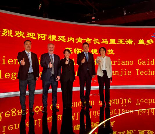 Gaido cierra su gira por Asia y trae tecnología del primer mundo