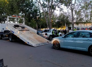 Le echaron los perros: se quedó sin droga y sin auto