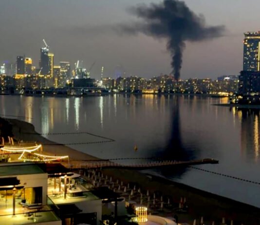 Ataques a Emiratos Arabes dejaron un muerto y once heridos