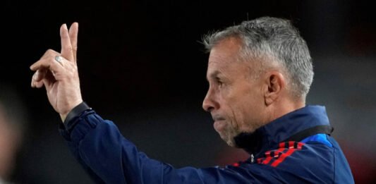 Gustavo Álvarez debuta frente a Riestra