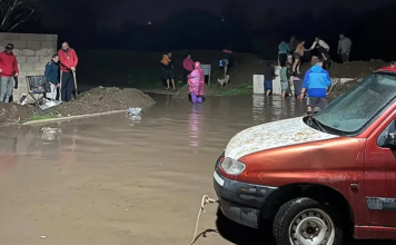 Temporal en Tucumán: hay familias atrapadas por el agua