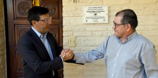 Colocaron una placa en la casa del héroe Don Pacheco