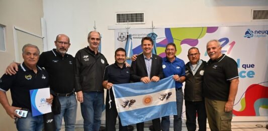 Primero los héroes: Gaido entregó lotes a veteranos