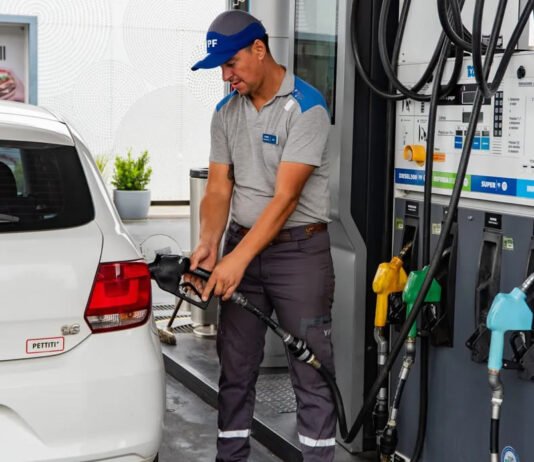 YPF no tocará los precios por 45 días
