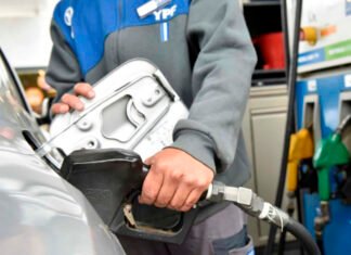 La venta de nafta volvió a caer en Argentina