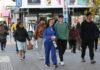 En la capital neuquina se abren cuatro comercios diarios