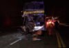 Choque entre un micro y un camión dejó más de 40 heridos
