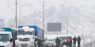 La nieve no deja cruzar a Chile por Pino Hachado