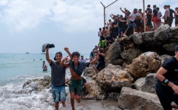 Crisis migratoria en España: 57 muertos y 60 mil ingresos