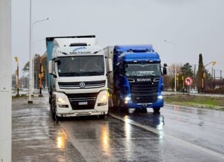 Más de 16 camiones esperan en Senillosa la reapertura de Pino Hachado