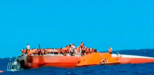 Se hundió un barco con 270 personas frente a Chipre