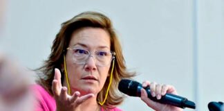 Buchiniz sin chaleco: “sienten que pueden perder privilegios”