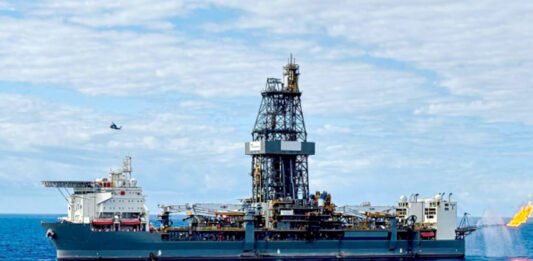 Cayeron las acciones de las petroleras que operan en las islas