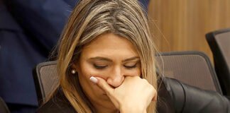 Márquez iba por una comisión clave: ¿le soltaron la mano?